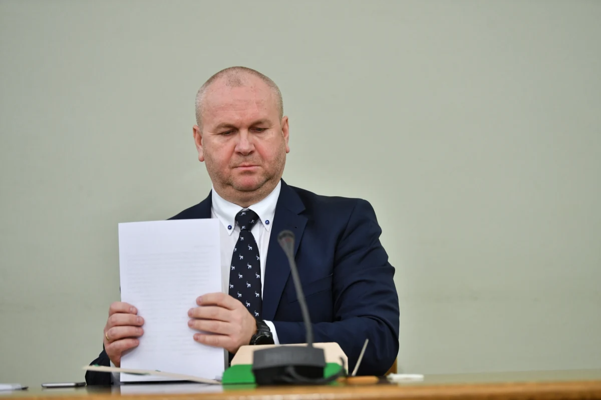 Były szef CBA Paweł Wojtunik zeznawał we wtorek przed komisją śledczą ds. VAT. Wiedzieliśmy, że problem przestępczości związanej z paliwami jest poważny i narasta - mówił świadek. Jego zdaniem, gdyby nie działania Centralnego Biura Śledczego, skala tych przestępstw byłaby nie do opanowania.