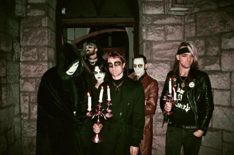 1 marca światło dzienne ujrzy "Satan Spits On Children Of Light", pierwsza duża płyta amerykańskiej grupy Devil Master. 