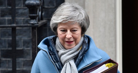 ​Brytyjska premier wykluczyła opóźnienie wyjścia Wielkiej Brytanii z Unii Europejskiej. Theresa May podkreśliła, że kraj opuści Wspólnotę 29 marca. Wezwała również posłów do poparcia proponowanej umowy dotyczącej warunków brexitu.