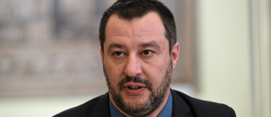 „Chciałbym, aby zaistniał pakt, sojusz ze strony wszystkich, którzy chcą ratować Europę; celem jest też zostanie drugim największym ruchem, a może i pierwszym w kolejnych wyborach do PE” - powiedział w środę w Warszawie wicepremier i szef MSW Włoch Matteo Salvini.