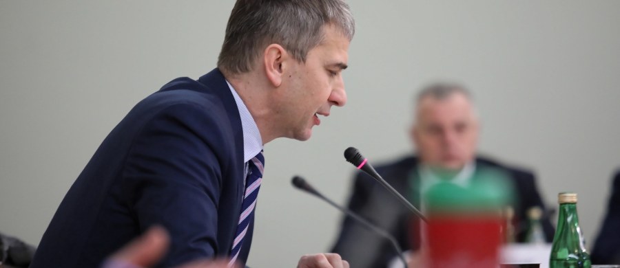 Pik luki VAT nastąpił w 2013 roku, w 2014 roku została ona odkryta - mówił w środę przed sejmową komisją ds. VAT były dyrektor departamentu VAT w Ministerstwie Finansów Tomasz Tratkiewicz. Wcześniej nie było powodu do niepokoju, bo Polska była poniżej unijnej średniej, jeśli chodzi o lukę VAT - dodał.