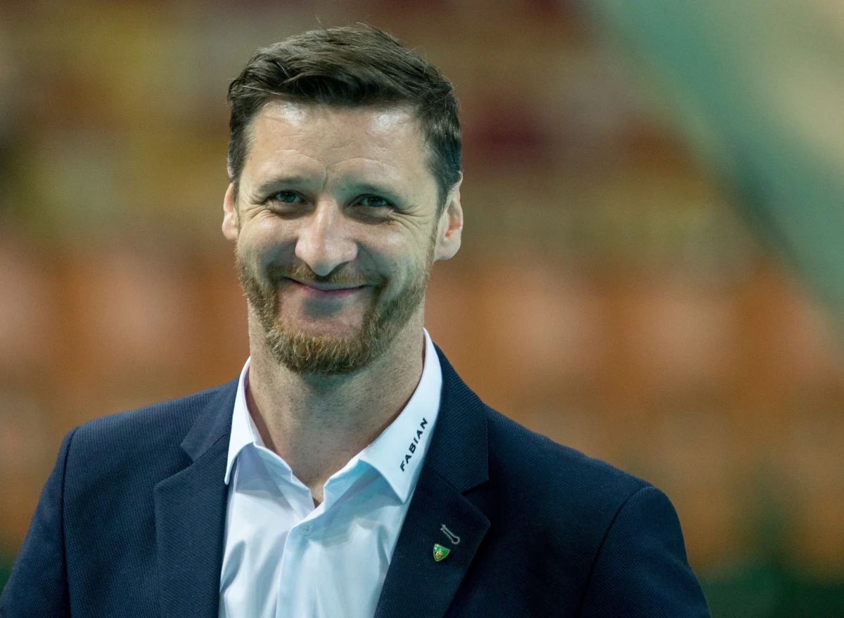 Po świąteczno-noworocznej przerwie do gry wracają siatkarze PlusLigi. W piątkowych (11.01.18) spotkaniach MKS Będzin zmierzy się ze Skrą Bełchatów, a GKS Katowice zagra we własnej hali z Treflem Gdańsk. Katowiczanie w poprzedniej rudzie grali efektownie, ale mało skutecznie. Teraz ma się to zmienić  - zapowiada w rozmowie z Wojciech Marczykiem z redakcji sportowej RMF FM Piotr Grusza trener GKS-u Katowice.