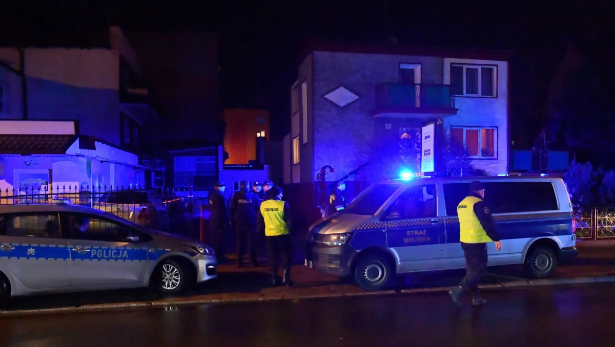 "Potrzebna jest oddzielna klasyfikacja działalności takiej jak escape roomy" - podkreśla w rozmowie z RMF FM generał Ryszard Grosset, były zastępca Komendanta Państwowej Straży Pożarnej. Po tragicznym pożarze w takim lokalu w Koszalinie, w którym zginęło 5 nastolatek, jeszcze w tym tygodniu minister spraw wewnętrznych i administracji ma podpisać nowelizację rozporządzenia w sprawie ochrony przeciwpożarowej obiektów. 