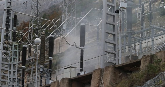 Jeden pracownik zginął, sześciu zostało rannych, a dwaj inni zaginęli podczas pożaru w chorwackiej elektrowni wodnej w miejscowości Plat, położonej w odległości 15 km od Dubrownika - poinformowały władze.