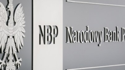 Zarobki w NBP, strajk nauczycieli i zmiana czasu