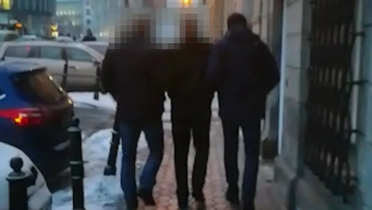 Policjanci Centralnego Biura Śledczego Policji zatrzymali 15 osób zamieszanych w produkcję i dystrybucję narkotyków. Członkowie grupy przestępczej mogli produkować środki przez kilkanaście lat. 