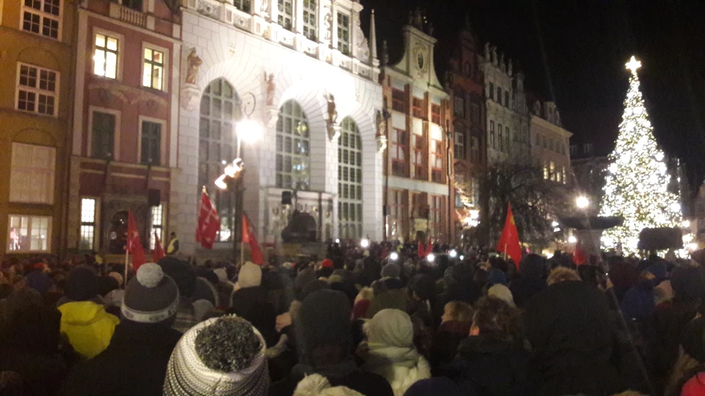 Mieszkańcy Gdańska ku czci zmarłego prezydenta