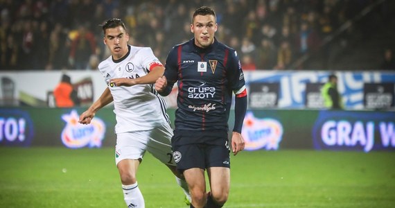 18-letni stoper Pogoni Szczecin, Sebastian Walukiewicz został sprzedany do włoskiego Cagliari Calcio. Jednocześnie kluby porozumiały się, że piłkarz do lata 2019 r. będzie nadal grał klubie z Pomorza Zachodniego.