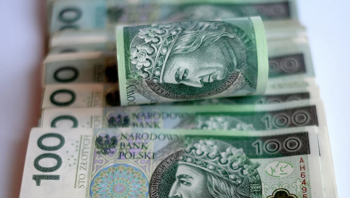 Sejm po kilku godzinach głosowań uchwalił budżet na 2019 roku z maksymalnym deficytem w wysokości 28,5 mld zł. Za uchwaleniem ustawy głosowało 241 posłów, przeciw było 192 posłów, a dwóch wstrzymało się od głosu.