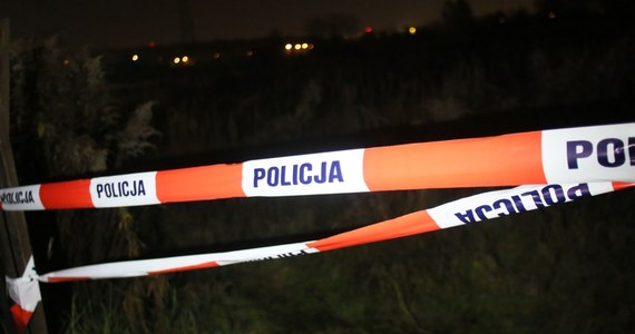 Rodzinna tragedia w niewielkiej miejscowości koło Świdnicy na Dolnym Śląsku. W jednym z gospodarstw znaleziono ciała trzech osób. 