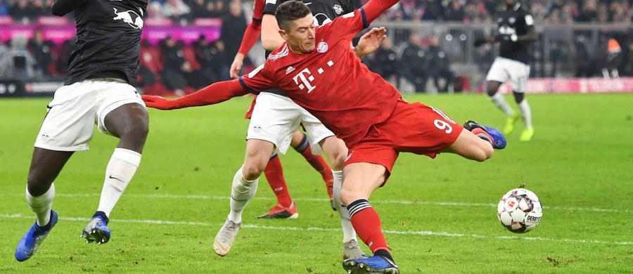 Robert Lewandowski to kluczowy zawodnik dla drużyny mistrza Niemiec Bayernu Monachium. Polak dostał też nową funkcję od swojego trenera Niko Kovaca – został mianowany trzecim kapitanem drużyny.