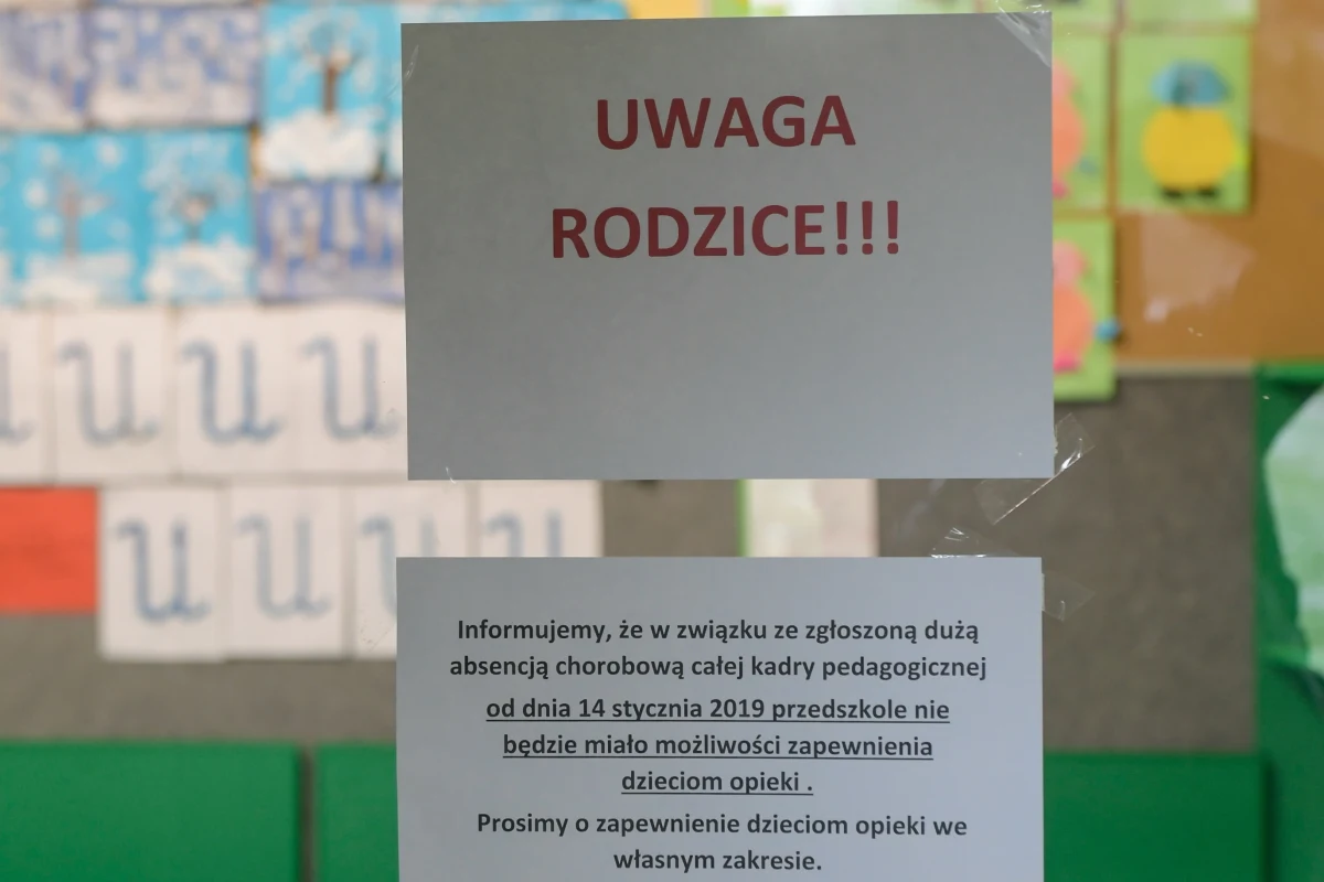 Kontrolerzy Zakładu Ubezpieczeń Społecznych sprawdzili zwolnienia lekarskie trzech tysięcy nauczycieli - dowiedział się reporter RMF FM Grzegorz Kwolek. Kontrole zaczęły się pod koniec grudnia, po doniesieniach o tak zwanej „belferskiej grypie”. 
