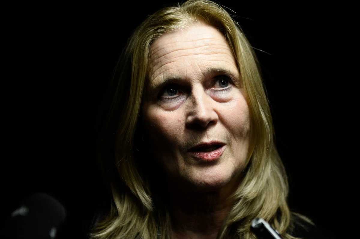 Poetka Katarina Frostenson, źródło przecieków werdyktów noblowskich i żona skazanego za gwałty Jean-Claude'a Arnaulta, opuści Akademię Szwedzką. Decyzja otwiera drogę do przyznania w tym roku przez to gremium zawieszonej literackiej Nagrody Nobla.