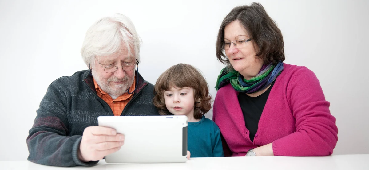 Dziś 21 stycznia - Dzień Babci. Jutro z kolei święto wszystkich Dziadków. Z tej okazji zachęcamy Was do udziału w naszej zabawie. Zbieramy ulubione powiedzonka Waszych Babć i Dziadków - możecie je wpisywać poniżej. Najciekawsze zacytujemy w Faktach RMF FM. 