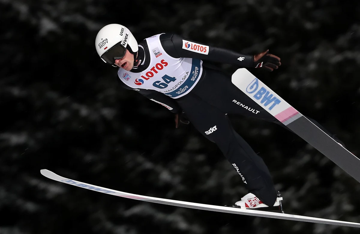 Piotr Żyła, Maciej Kot, Kamil Stoch i Dawid Kubacki powalczą dzisiaj w Zakopanem w konkursie drużynowym Pucharu Świata. Biało-czerwoni prowadzą aktualnie w klasyfikacji Pucharu Narodów.