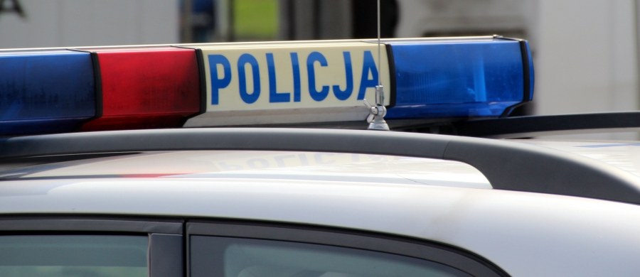 Ciała dwóch osób - męża i żony - znaleziono w niedzielę w jednym z domów w Gogolinie. Jak poinformował rzecznik Komendy Powiatowej Policji w Krapkowicach, prawdopodobnie jest to tzw. samobójstwo rozszerzone.