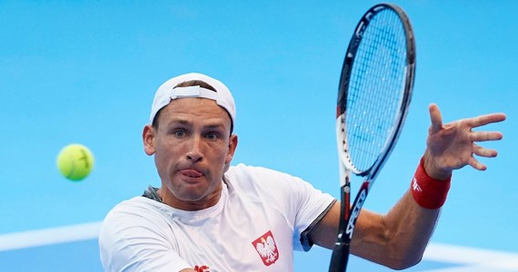 Rozstawieni z "siódemką" tenisiści Łukasz Kubot i Horacio Zeballos awansowali do ćwierćfinału debla w wielkoszlemowym Australian Open w Melbourne. Polsko-argentyński duet pokonał reprezentantów gospodarzy Blake'a Ellisa i Alexeia Popyrina 6:4, 7:6 (7-4).