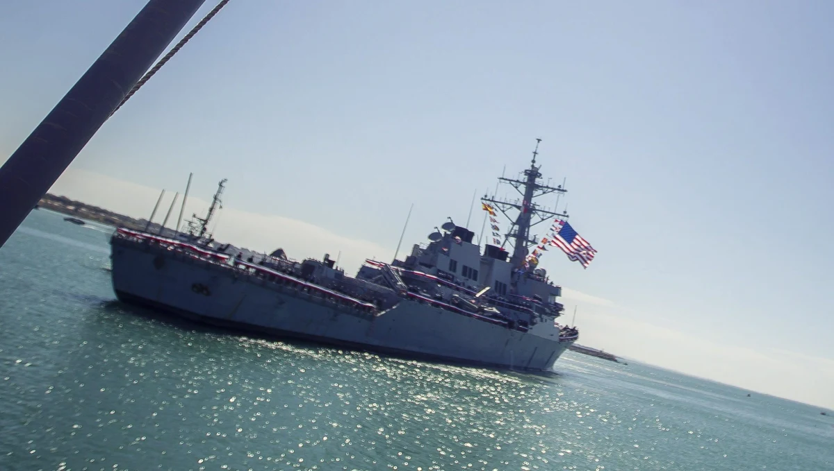 Dwa amerykańskie niszczyciele USS Porter i USS Gravely wpłynęły na Bałtyk. Każdy z amerykańskich okrętów ma na uzbrojeniu do 56 rakiet Tomahawk. Na reakcję Rosjan nie trzeba było długo czekać. 