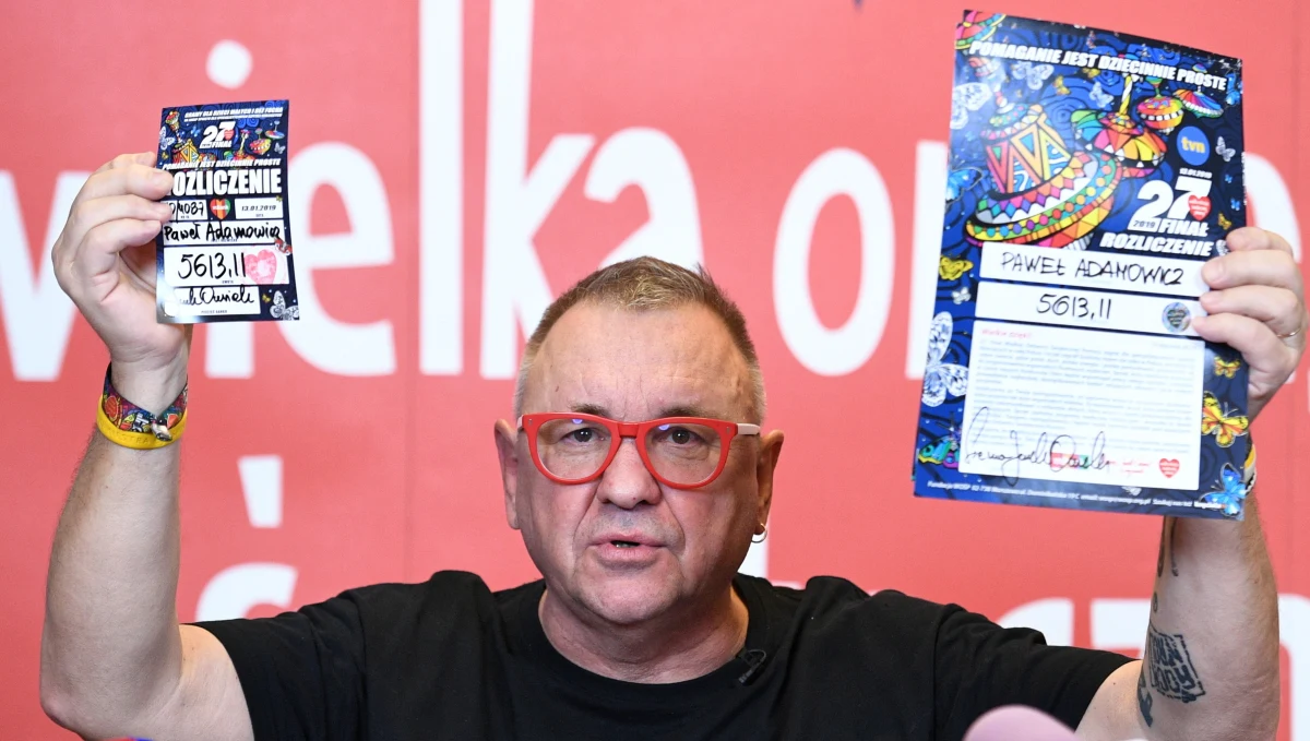 Na swoich Facebookach nie piszcie rzeczy, które są językiem pogardy, nie obrażajcie ludzi, nie napędzajcie tej spirali – zaapelował lider WOŚP Jerzy Owsiak, zwracając się do polityków wszystkich ugrupowań. Łatwo jest nie używać mowy nienawiści – dodał.