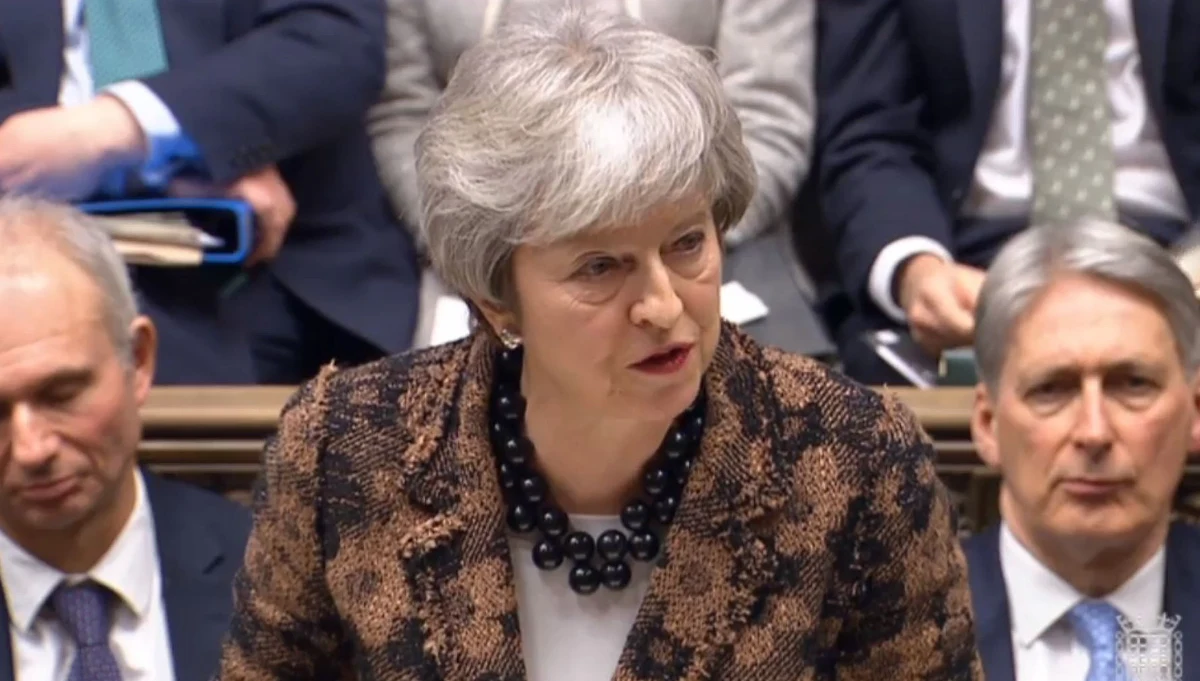 Brytyjska premier Theresa May poinformowała, że jej rząd wycofał się z planowanych opłat za rejestrację obywateli UE, którzy po brexicie chcą dalej mieszkać w Wielkiej Brytanii. Zapowiedziała rozważenie sugestii szefa MSZ Jacka Czaputowicza w sprawie backstopu.