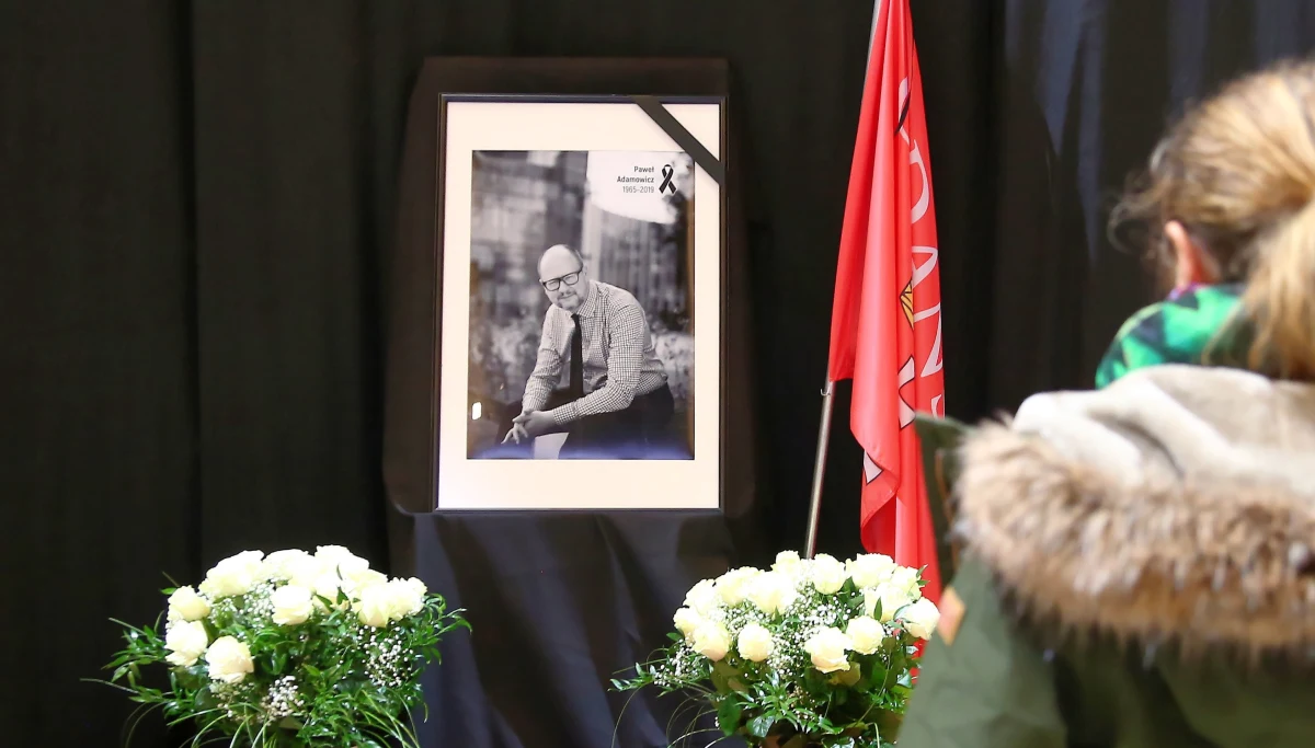 Władze pomorskiego Prawa i Sprawiedliwości wykluczyły z partii radnego powiatowego PiS z Kościerzyny Dariusza Jantę za jego wpis w internecie dotyczący zamordowanego prezydenta Gdańska Pawła Adamowicza.