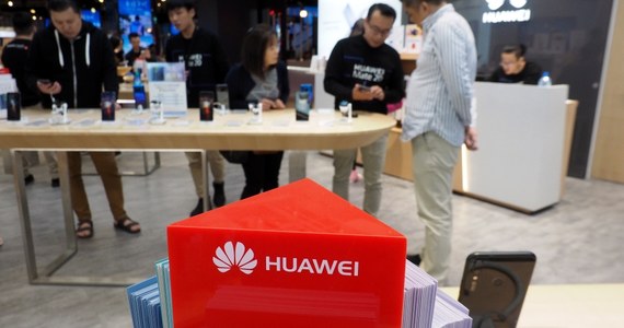 Stany Zjednoczone poinformowały rząd kanadyjski, że planują wystąpić z formalnym wnioskiem o ekstradycję dyrektor finansowej Huawei Meng Wanzhou w związku z zarzutami naruszenia amerykańskich sankcji wobec Iranu - podał Globe and Mail w poniedziałek.