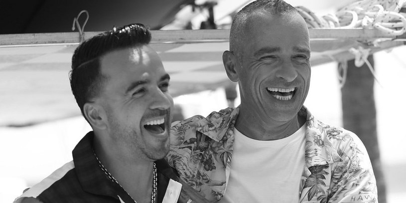 Włoski wokalista Eros Ramazzotti połączył siły z autorem wielkiego przeboju "Despacito" Luisem Fonsim. Ich wspólny utwór nosi tytuł "Per Le Strade Una Canzone" (w wersji hiszpańskiej "Por Las Calles Las Canciones").