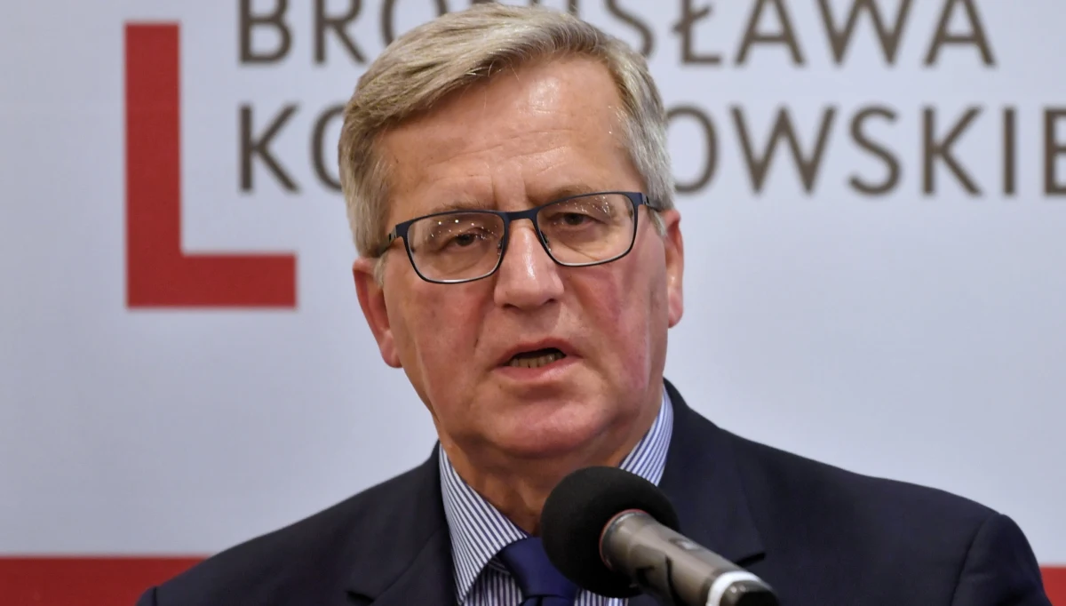 ​W Prokuraturze Regionalnej w Łodzi został przesłuchany - w charakterze świadka - były prezydent Bronisław Komorowski w związku ze śledztwem dotyczącym niedopełnienie obowiązków przez funkcjonariuszy publicznych w zakresie dotyczącym działań Amber Gold.