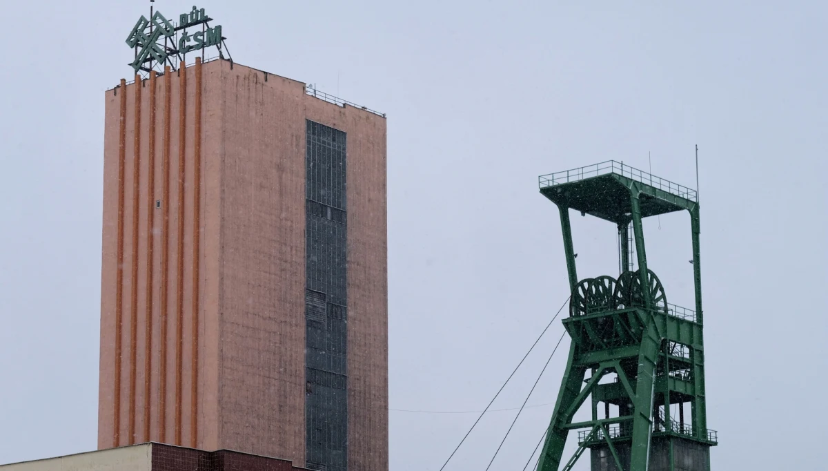 Kierownictwo czeskiej państwowej spółki OKD we współpracy z firmami Alpex i Polalpex omówiło sposób i podjęło realizację odszkodowań dla rodzin górników, którzy zginęli w grudniowej katastrofie w kopalni CSM w Stonawie - głosi wydany w środę komunikat OKD.