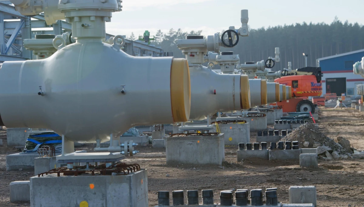 ​Na początku lutego okaże się, czy Unia Europejska zdecyduje się zablokować lub opóźnić budowę gazociągu Nord Stream 2 - donosi nasz dziennikarka Katarzyna Szymańska-Borginon. Rumunia obiecała, że doprowadzi do głosowania krajów Unii nad zmianami w dyrektywie gazowej.