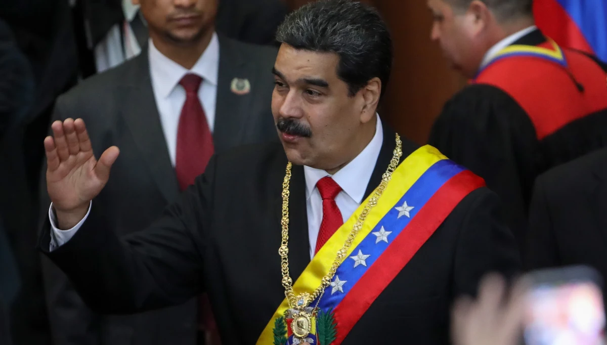 Wenezuela zamyka ambasadę i wszystkie swoje konsulaty w USA - ogłosił prezydent tego kraju Nicolas Maduro. Dzień wcześniej oświadczył, że Caracas zrywa stosunki dyplomatyczne z USA, po tym gdy Donald Trump uznał lidera wenezuelskiej opozycji Juana Guaido za tymczasowego prezydenta.