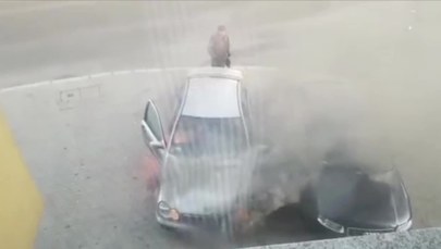 Samochód zapalił się podczas jazdy. Wjechał na parking w Bolesławcu
