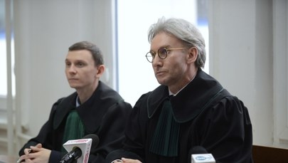 Proces Władysława Frasyniuka. Policjant zmodyfikował zeznania