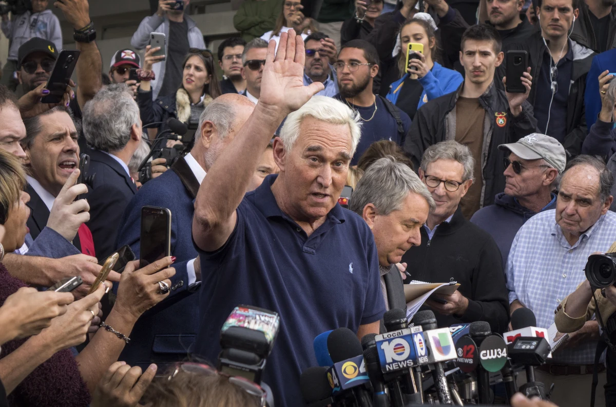 Sąd na Florydzie wyraził zgodę na zwolnienie za kaucją Rogera Stone'a, konsultanta politycznego i lobbysty, który wspierał kampanię prezydencką Donalda Trumpa - poinformowała AFP, powołując się na amerykańskie media. Stone'a aresztowano w związku ze śledztwem ws. rosyjskich prób wpływania na wybory w USA.
