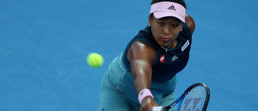 Rozstawiona z "czwórką" Naomi Osaka pokonała w Melbourne czeską tenisistkę Petrę Kvitovą (8.) 7:6 (7-2), 5:7, 6:4 w finale Australian Open. Japonka zdobyła drugi w karierze tytuł wielkoszlemowy, a w poniedziałek zadebiutuje w roli liderki światowego rankingu.