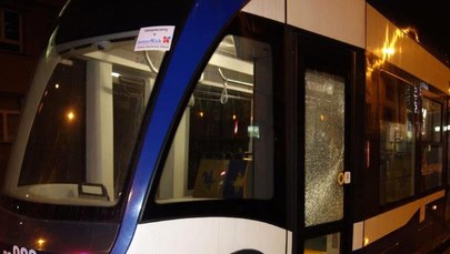 Kraków: Zatrzymano dwóch mężczyzn podejrzewanych o ostrzelanie tramwajów