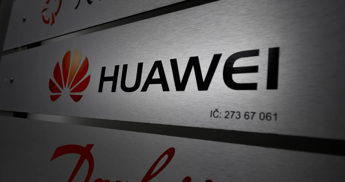 Chińskie władze wezwały USA do "zaprzestania bezpodstawnej rozprawy" z koncernem Huawei i zapowiedziały "stanowczą obronę" krajowych firm. Wcześniej Waszyngton przedstawił Huawei zarzuty dot. łamania sankcji przeciwko Iranowi i licznych oszustw. 