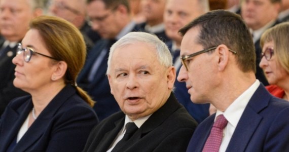 Jest pierwsze zawiadomienie do prokuratury po publikacji "Gazety Wyborczej" o biznesowych negocjacjach nagranego potajemnie Jarosława Kaczyńskiego. Składa je Ryszard Petru. 