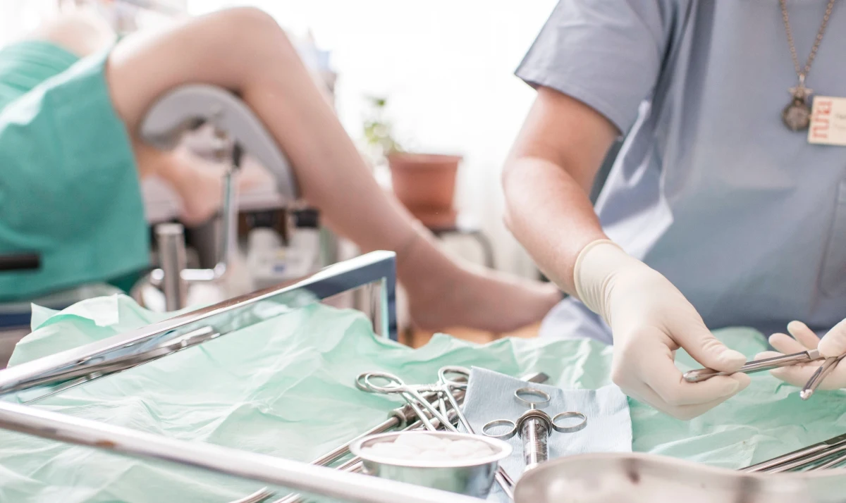 Niemiecki rząd planuje złagodzenie przepisów dotyczących aborcji. Według projektu ustawy, do którego dotarła agencja dpa, lekarze będą mogli informować, np. na swoich stronach internetowych, że oferują zabiegi przerywania ciąży. 