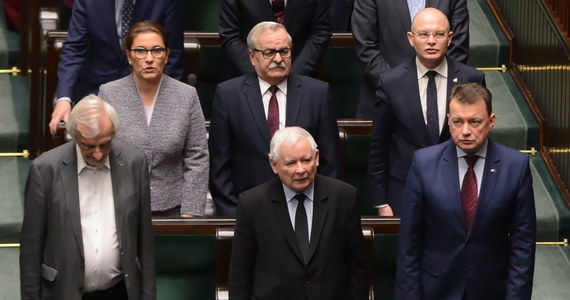 "Prawo i Sprawiedliwość nigdy nie przyjmowało korzyści majątkowych od osób prawnych; nie prowadzi też w imieniu i na rzecz innych podmiotów działalności gospodarczej" - oświadczył w środę przewodniczący komitetu wykonawczego PiS Krzysztof Sobolewski.