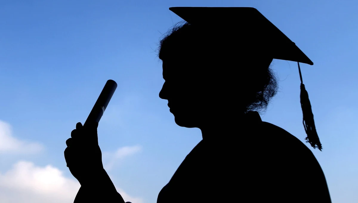 ​Uczelnie będą mogły ustalić w swoich statutach, kto będzie pełnił obowiązki rektora w czasie, kiedy mandat rektora wygaśnie - zakłada nowelizacja ustawy Prawo o szkolnictwie wyższym i nauce (tzw. Konstytucja dla Nauki) uchwalona w czwartek nad ranem przez Sejm.