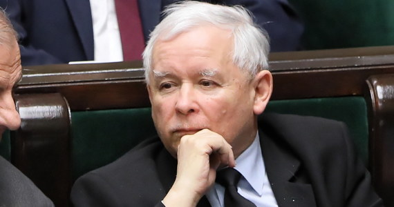 Inwestycja przy ul. Srebrnej nie może dojść do skutku z przyczyn politycznych - mówi - w nowym nagraniu ujawnionym przez "GW" w czwartek - o budowie w Warszawie wieżowców lider PiS Jarosław Kaczyński.