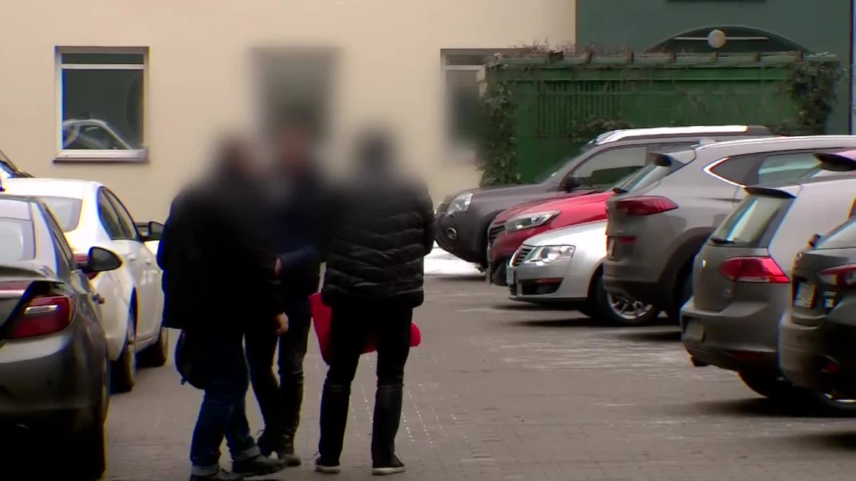 Zarzuty o charakterze korupcyjnym i dotyczące stręczycielstwa usłyszało trzech biznesmenów, których w czwartek zatrzymali w Łódzkiem funkcjonariusze CBA z Łodzi.