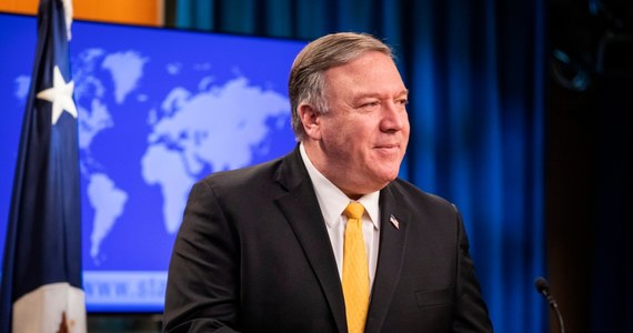 Szef amerykańskiej dyplomacji Mike Pompeo oświadczył, że Stany Zjednoczone zawieszają przestrzeganie "Układ o całkowitej likwidacji pocisków rakietowych pośredniego zasięgu" zawartym w 1987 roku przez USA i Rosję.