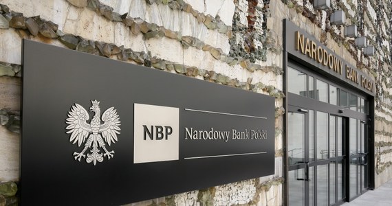 Nowelizacja, która ma ujawnić poziom zarobków w Narodowym Banku Polskim, wróci do Sejmu. Wszystko przez poprawkę, którą zgłosili senatorowie PiS-u. 