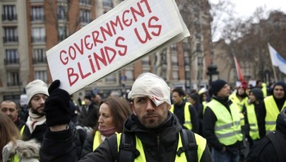 "Żółte kamizelki" znów protestują. Tym razem przeciwko brutalności policji