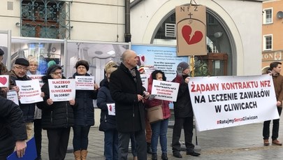 "Żądamy kontraktu NFZ na leczenie zawałów w Gliwicach". Protest na rynku