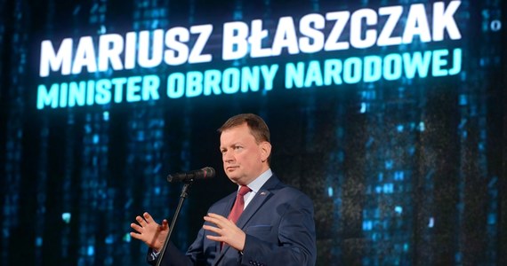 ​Czas na wdrożenie cyberplanu, tworzymy nową strukturę - mówił szef MON Mariusz Błaszczak, który przedstawił informacje dotyczące budowy Wojsk Obrony Cyberprzestrzeni. Błaszczak podkreślił, że powołanie tych wojsk jest realizacją wytycznych NATO.