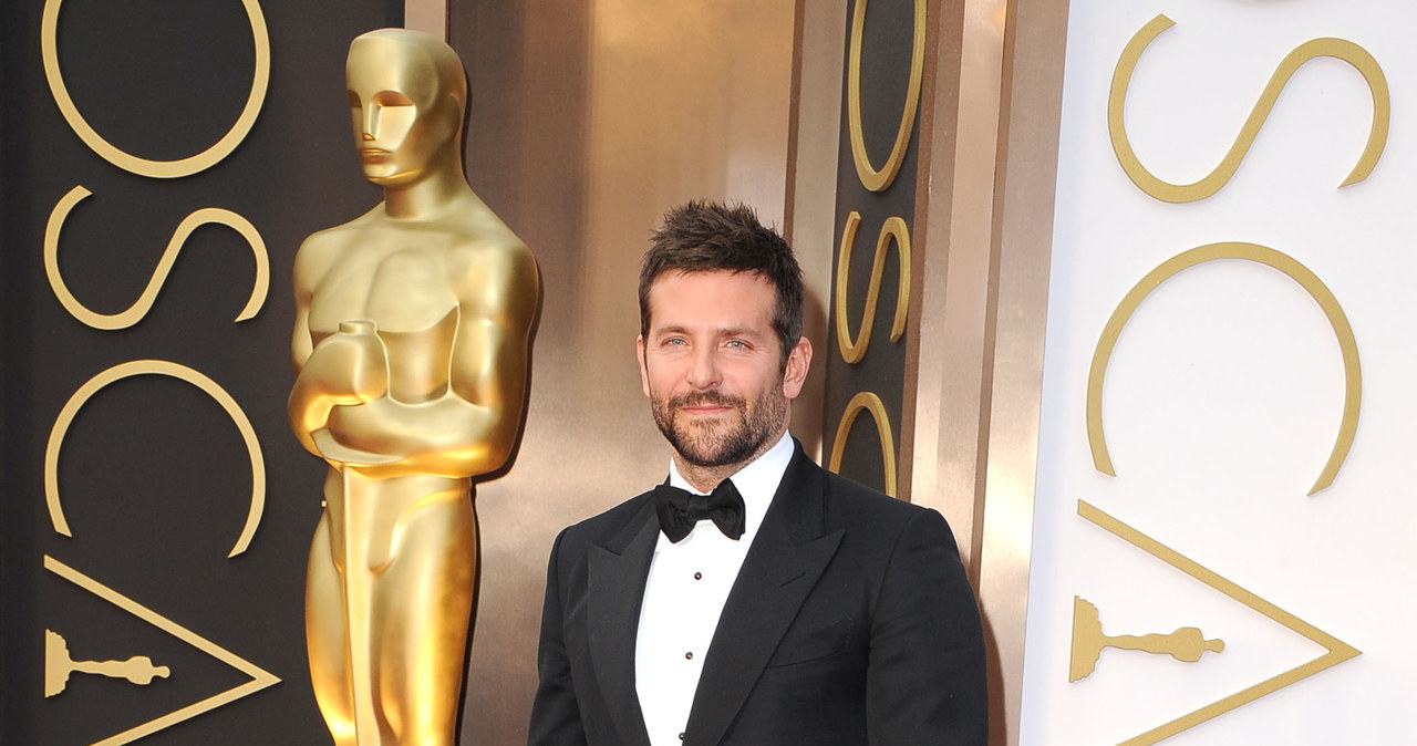 Aktor i reżyser Bradley Cooper nie ukrywa stresu przed swoim pierwszym w życiu wokalnym występem podczas Oscarów. Gwiazdor ma wystąpić na scenie z Lady Gagą i zaśpiewać ich hit "Shallow" z filmu "Narodziny gwiazdy".