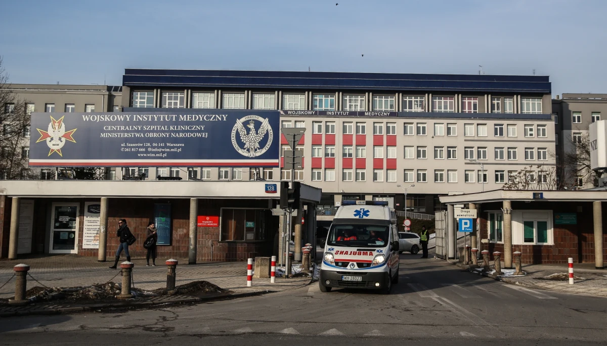 ​Śledztwo w sprawie zabójstwa wszczęła praska prokuratura w związku z porzuceniem na terenie szpitala przy Szaserów w Warszawie ciała mężczyzny - dowiedział się reporter RMF FM. Znamy więcej szczegółów dotyczących tego tajemniczego zgonu.